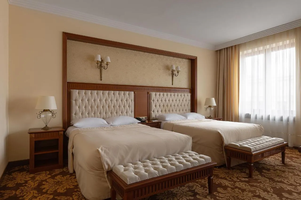 President Hotel Minsk 5*,  Bielorrusia